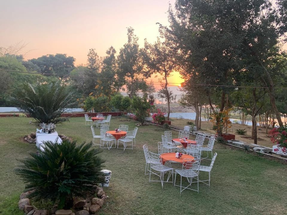 Karnavati Retreat Resort Hotel in Uttar Pradesh