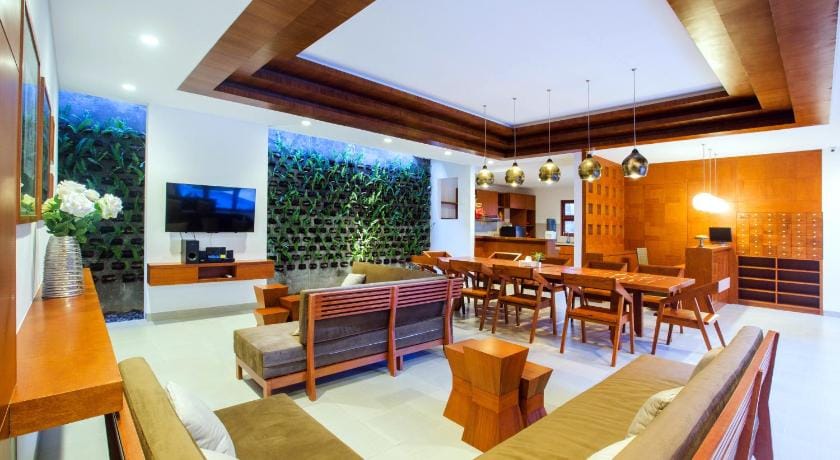 Pudak Sari Unizou Hostel Hostel in Kuta