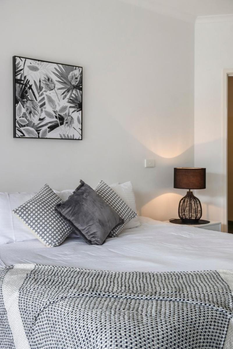 Mibnb Geelong CBD Apartment in Geelong