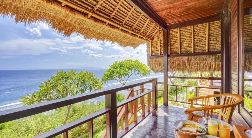 Song Cang Bungalow Campground/ 
RV Resort in Nusapenida