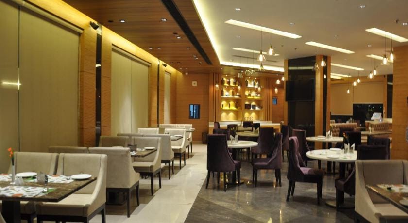 Hotel Maple Grand Hotel in Agra