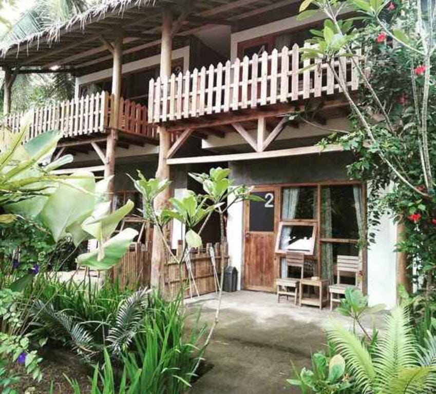 Pondok Cowet Batu Karas Hotel in West Java