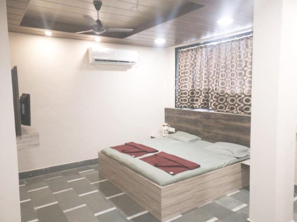Mauli Niwas Hotel in Maharashtra