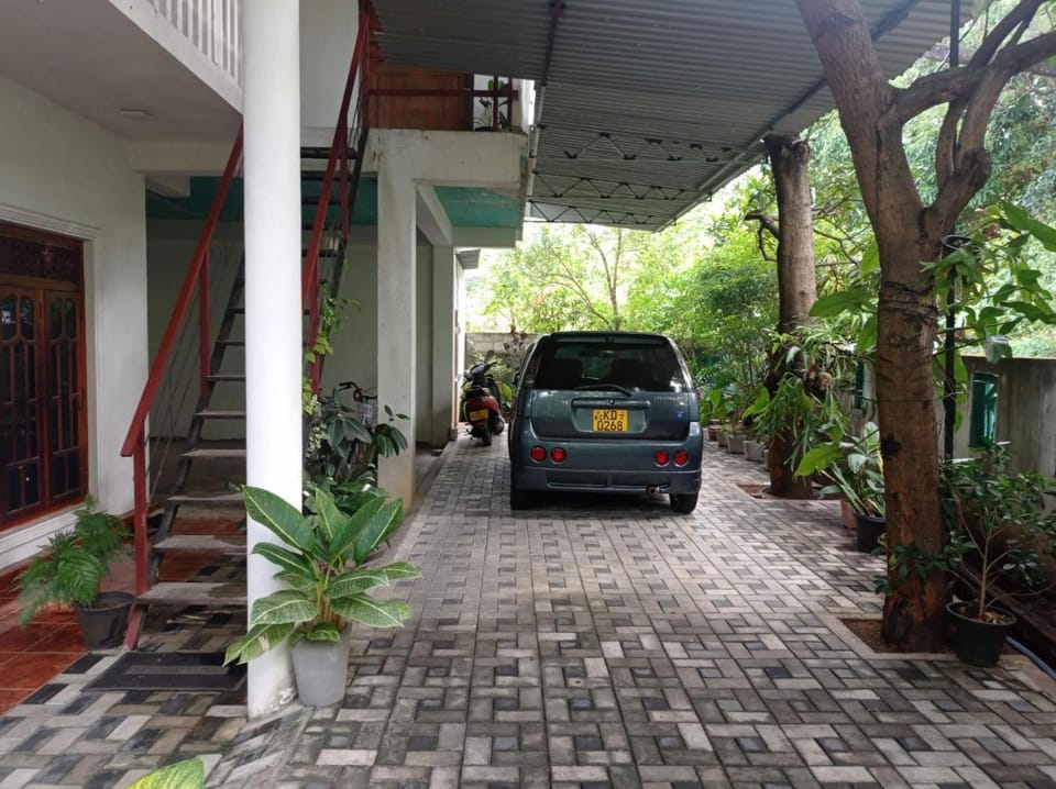 Sudu Neluma Home Stay Vacation rental in Central Province