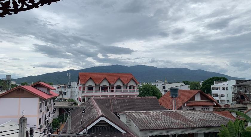 You&Me Hostel Bed and Breakfast in Chiang Mai