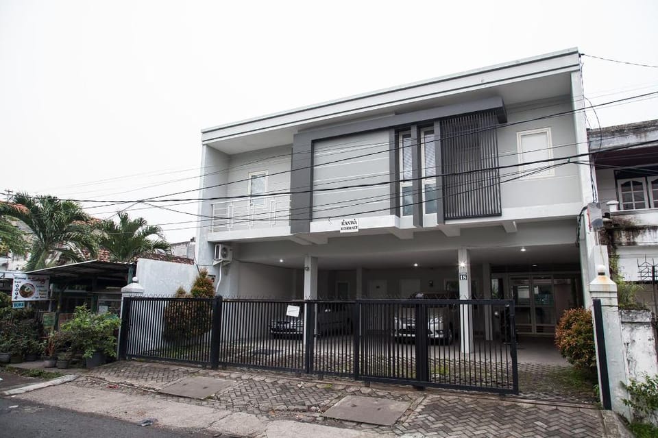 Kanwa Residence Hotel in Surabaya
