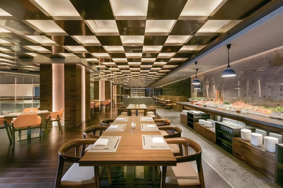 Amara Signature Shanghai Hotel in Shanghai