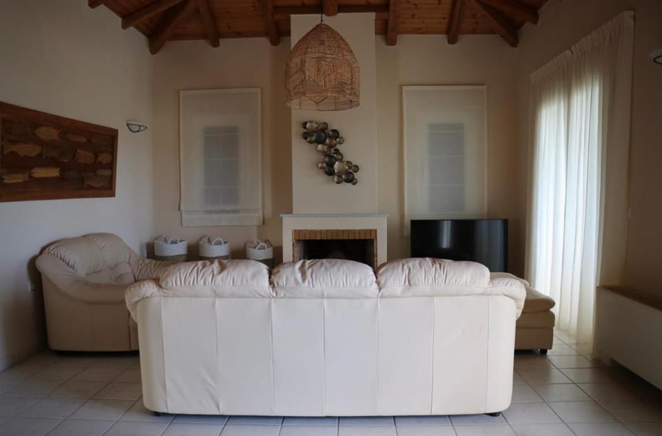 Grand Bleu Apartments & Villas Apartment in Argolis, Greece