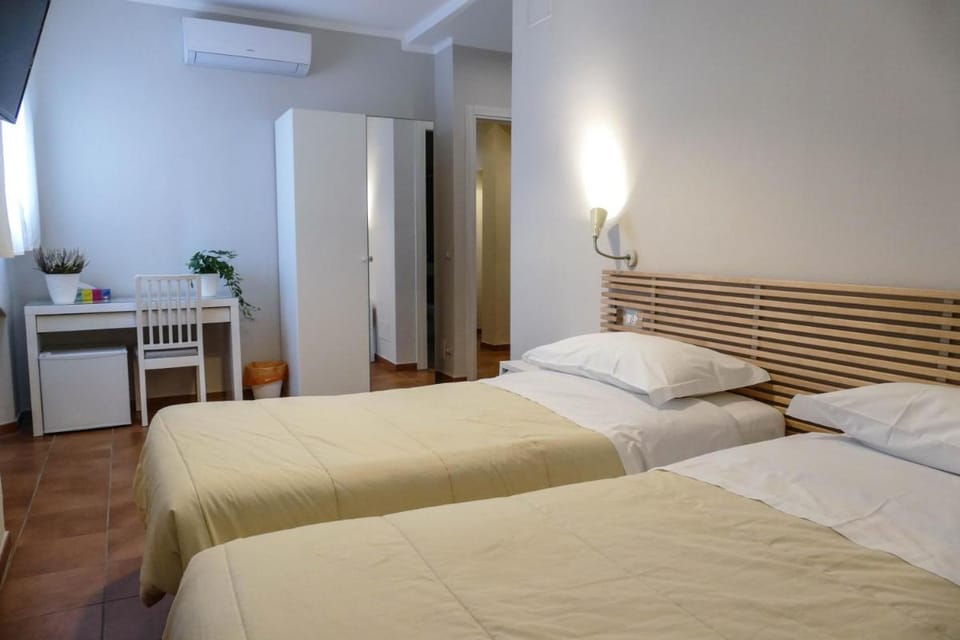 Gialel Pisa Guest House Bed and Breakfast in Pisa
