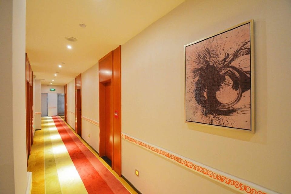 Pai Hotel Zhengzhou Jingsan road Fortune Plaza Hotel in China