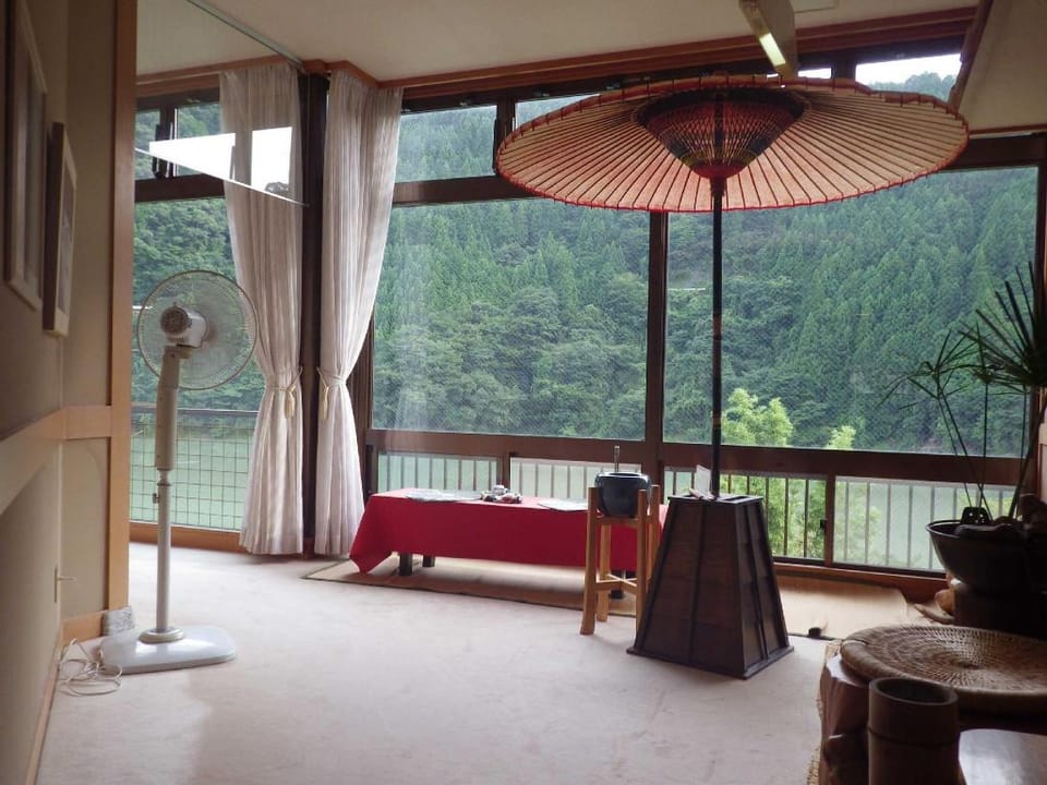 Kosenkaku Yoshinoya Hotel in Japan