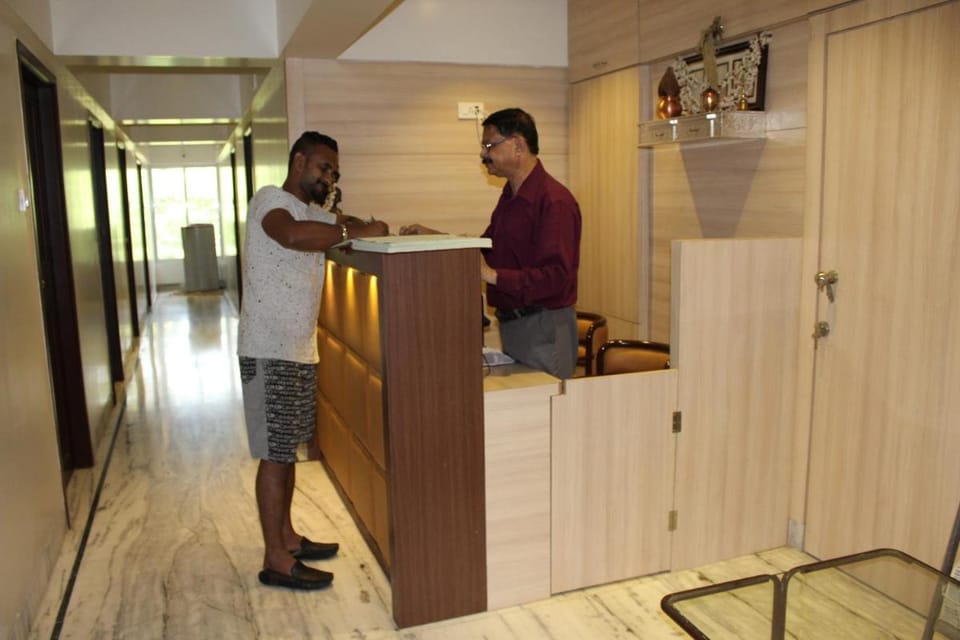 Pravasi Residency Lodge in Thane