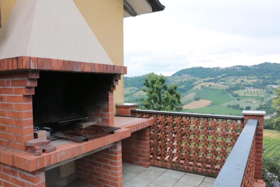 Peaceful Stay in Monte Colombo Vacation rental in Marche
