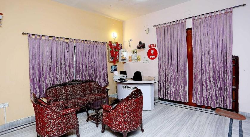Hotel O Regency Guest house Near TCS Gitobitan Hotel in Kolkata