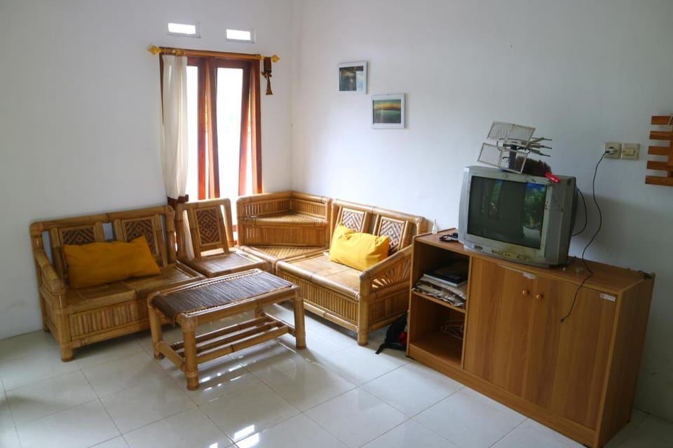 Rajawali Guesthouse Vacation rental in Special Region of Yogyakarta