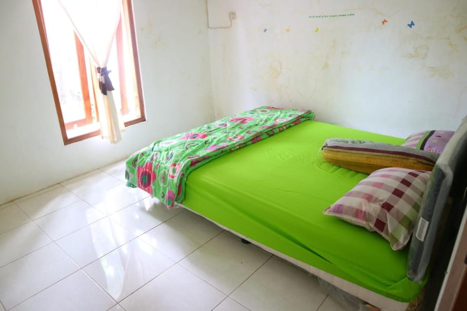 Rajawali Guesthouse Vacation rental in Special Region of Yogyakarta