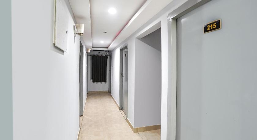 Capital O 9945 Hotel R Inn Hotel in Uttar Pradesh