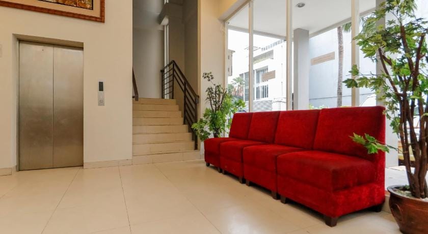 RedDoorz Plus @ Kapuk Business Park Hotel in Jakarta