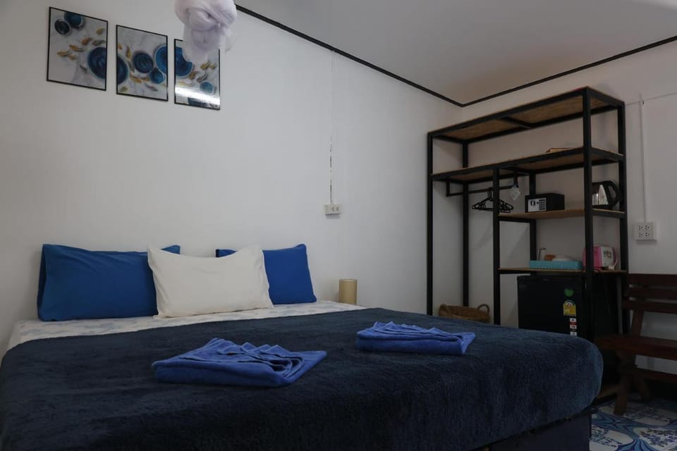 Long beach simple House Bed and Breakfast in Sala Dan