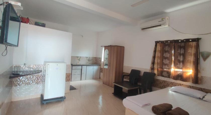 Leon Hide Out Guest House Bed and Breakfast in Goa, India