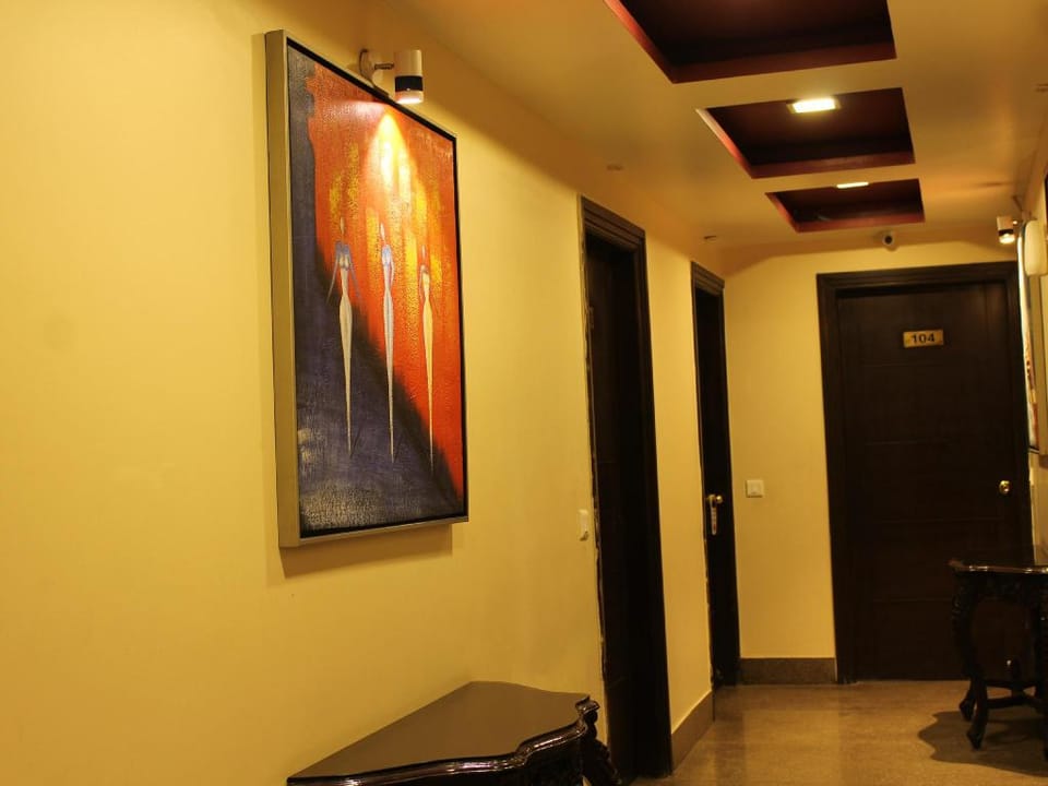Karan Holidays Hotel in Delhi