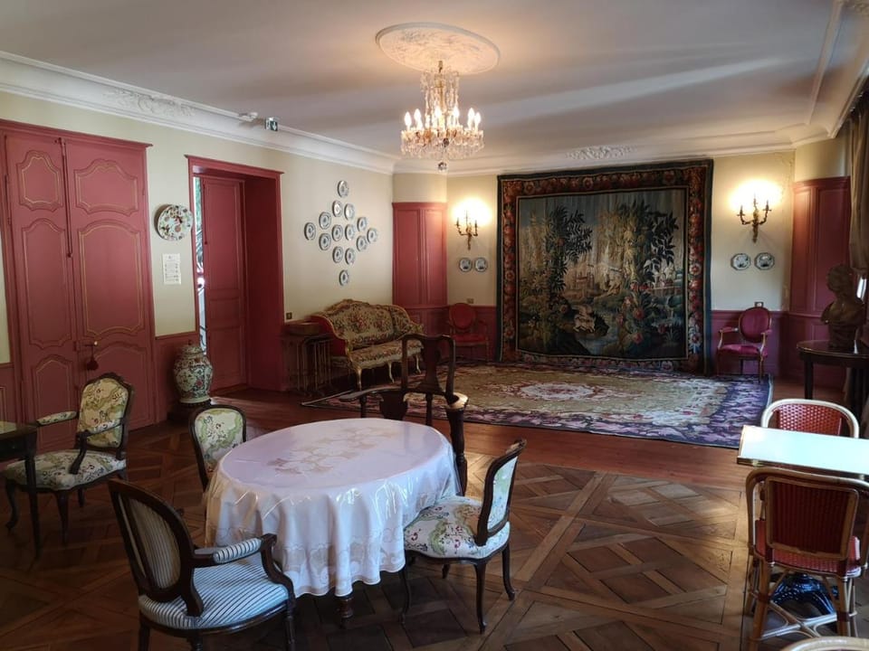 La Résidence des Indes Bed and Breakfast in La Rochelle