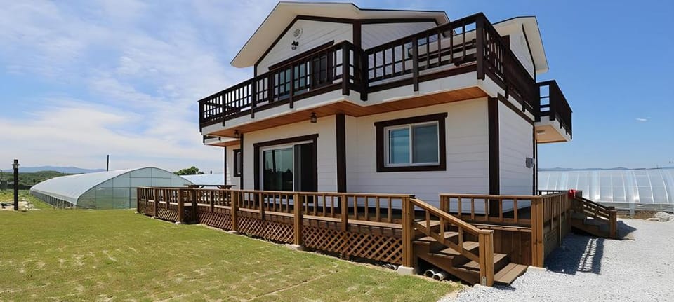 Sacheon Sea Pension Bed and Breakfast in South Korea