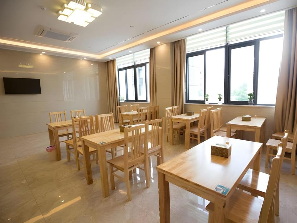 GreenTree Inn Changzhou International Airport Hotel in Jiangsu