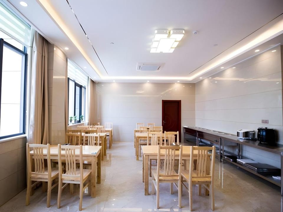 GreenTree Inn Changzhou International Airport Hotel in Jiangsu