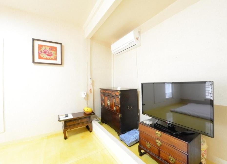 Cheongsong chalbanggong jongtaek (Korea Quality) Bed and Breakfast in South Korea