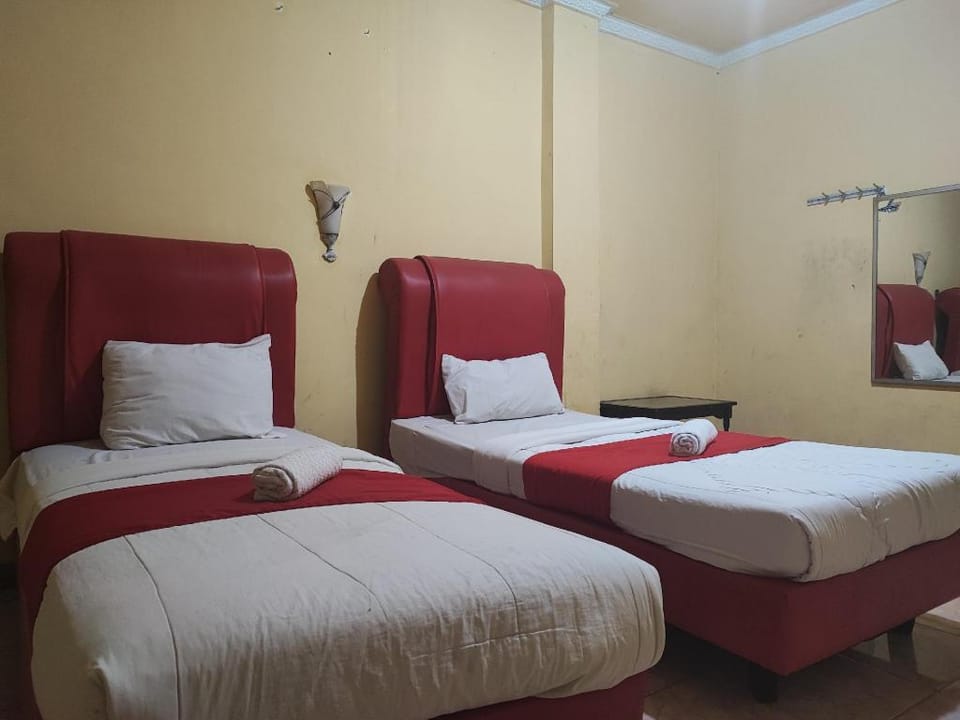 RedDoorz Syariah @ Hotel Matahari 1 Jambi Hotel in Indonesia