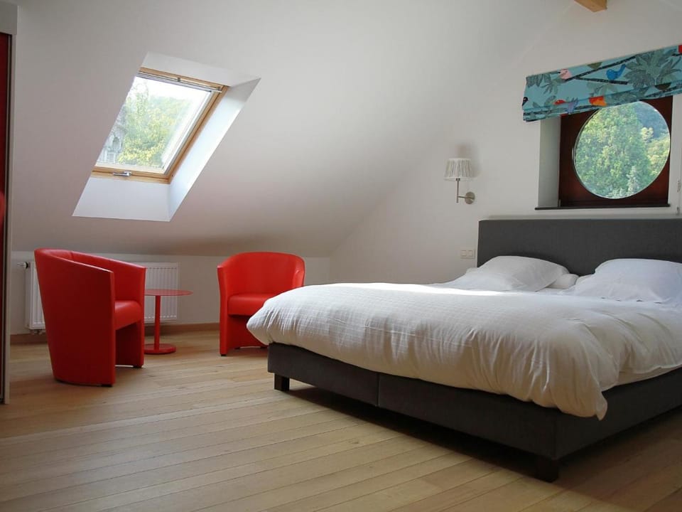 Hôtel - Ferme du Château d'Ahin Hotel in Wallonia, Belgium