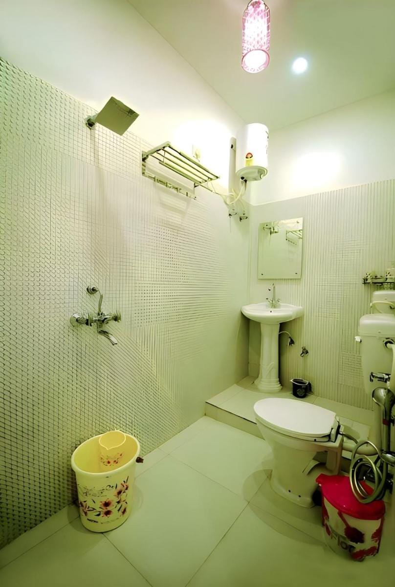 Taj Square A luxurious family homestay Vacation rental in Agra