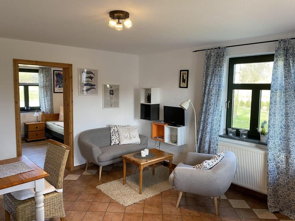 Wohnung in Dargun, Mecklenburg mit Schwimmbad Apartment in Mecklenburgische Seenplatte
