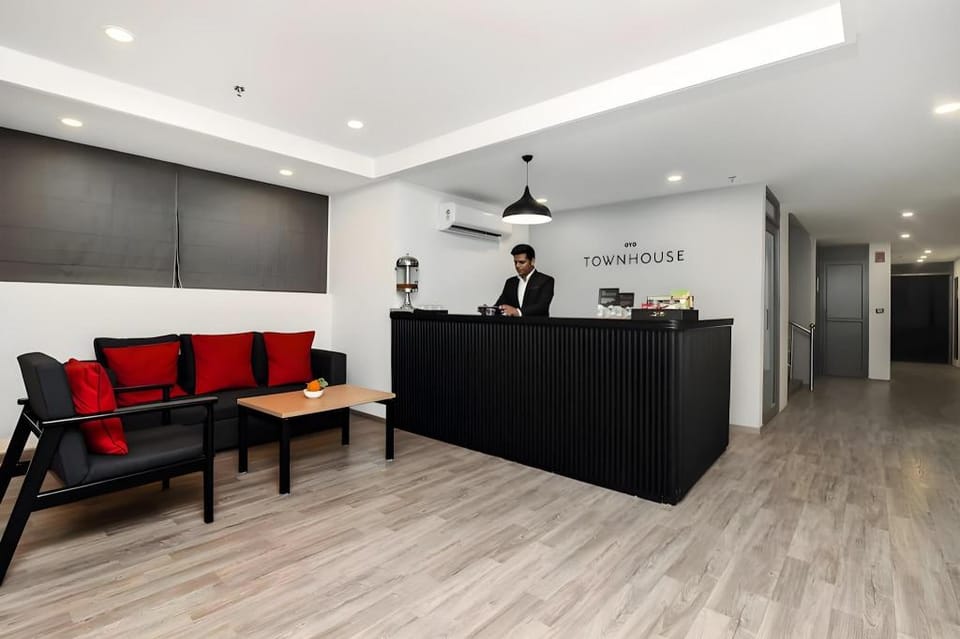 Townhouse C Scheme Ahinsa Circle Hotel in Jaipur