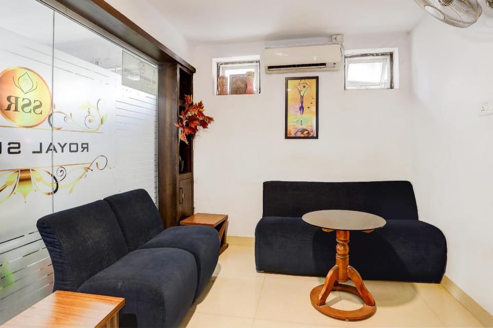 Super Collection O SSR Royal Suites Hotel in Hyderabad