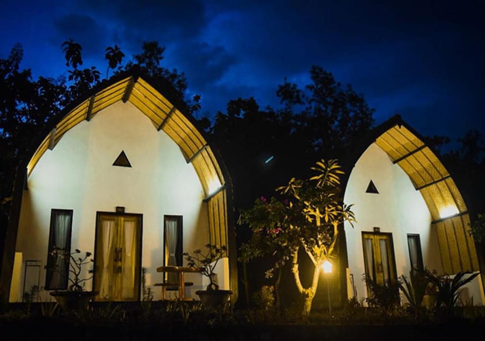 Sebrang Hills Bungalow Inn in Nusapenida