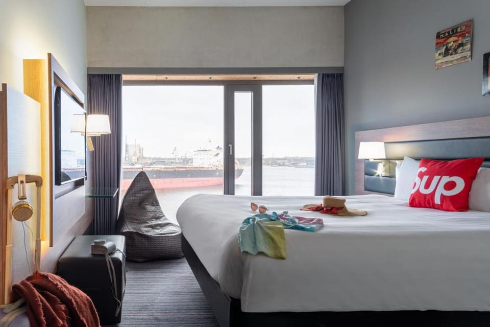 Moxy by Marriott Amsterdam Houthavens Hotel in Amsterdam
