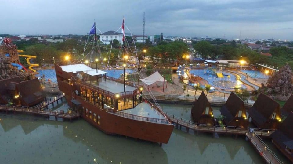 Seaview Cottage Cirebon Waterland Docked boat in West Java