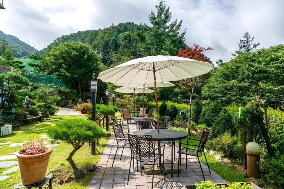 Vivaldi white house in vally Bed and Breakfast in Gyeonggi-do