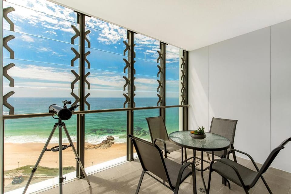 Astra Apartments Newcastle Beach Apartment in New South Wales