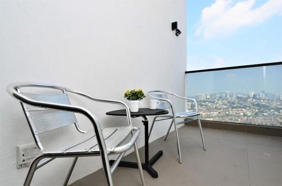 NowHere Suites @ Reizz Residence Jalan Ampang Hotel in Federal Territory of Kuala Lumpur