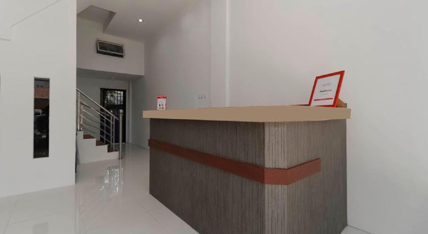 RedDoorz Plus near RS Royal Prima Medan Bed and Breakfast in Indonesia