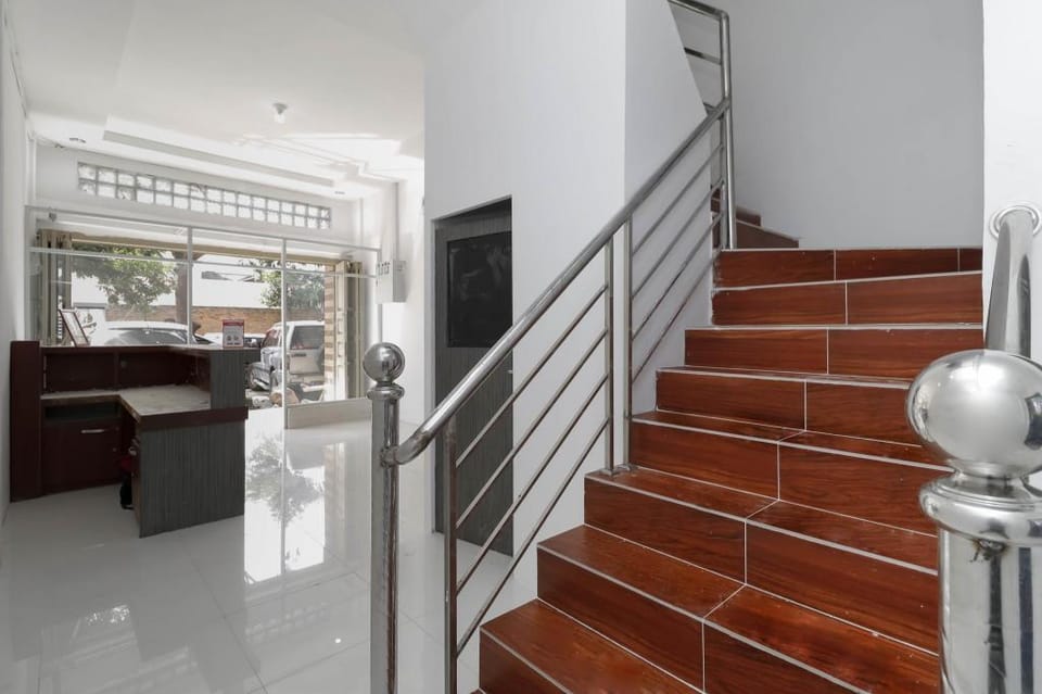 RedDoorz Plus near RS Royal Prima Medan Bed and Breakfast in Indonesia