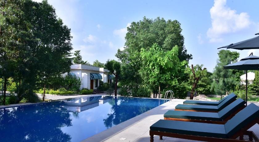 Clarks Safari Ranthambore Hotel in Rajasthan