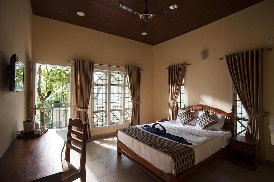 The Breeze Resort munnar Hotel in Kerala