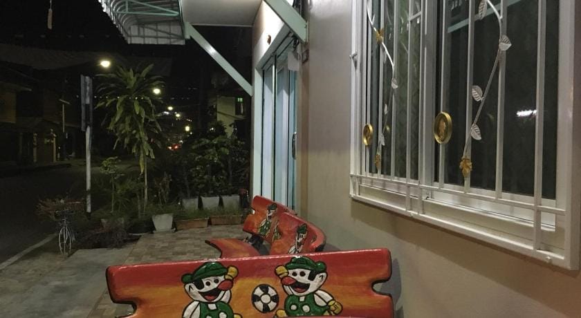 Y and N House Bed and Breakfast in Prachuap Khiri Khan, Thailand