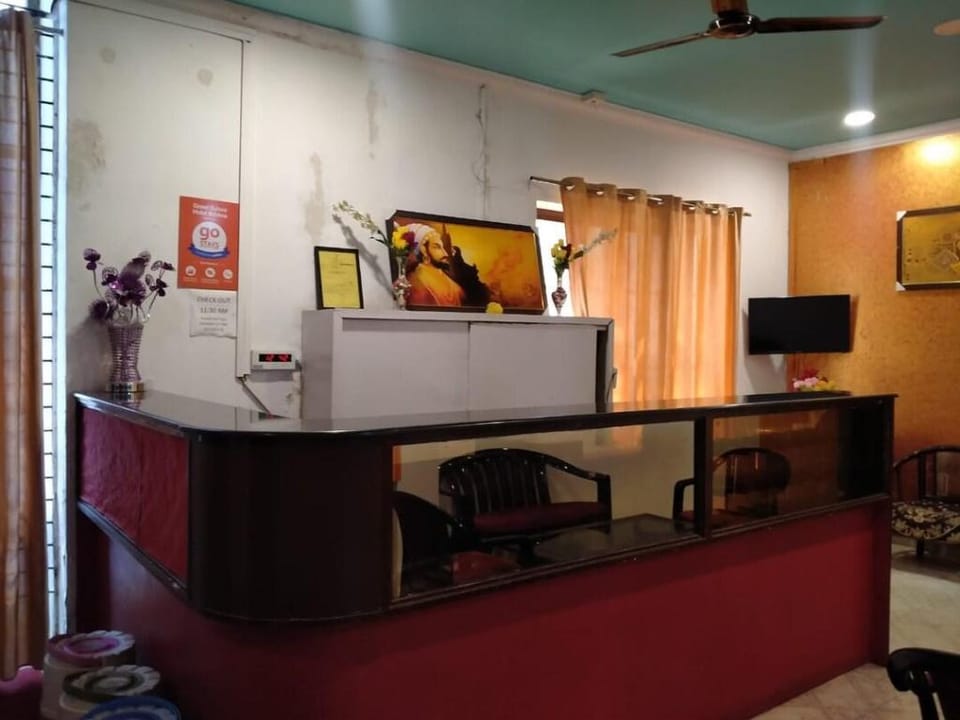 Grand Galaxy Hotel Krishna Hotel in Maharashtra