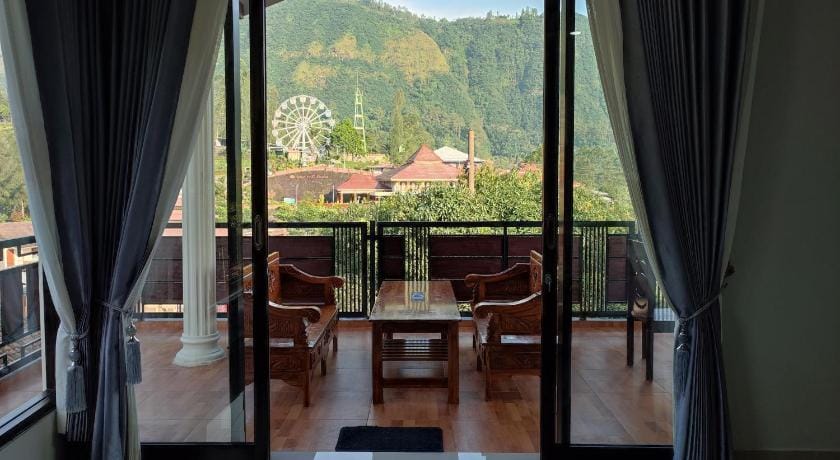 Gubuk Ndeso Bromo Vacation rental in East Java