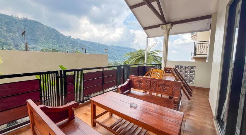 Gubuk Ndeso Bromo Vacation rental in East Java